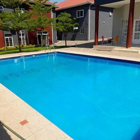 Top Lodge In Blantyre Exterior photo